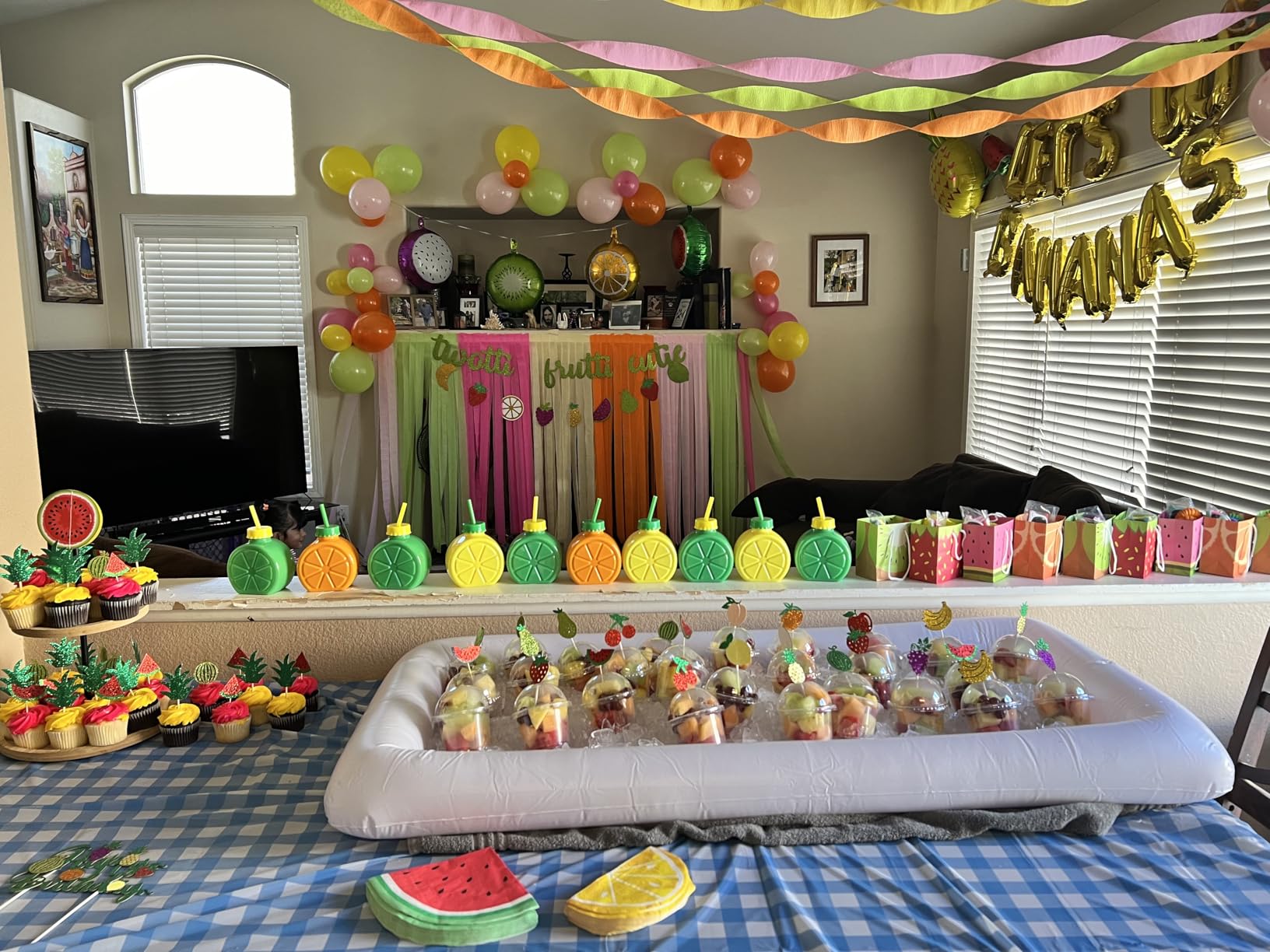 Inflatable ice serving salad bar buffet ice cooler beverage serving bar food drink holder for party - Image 2